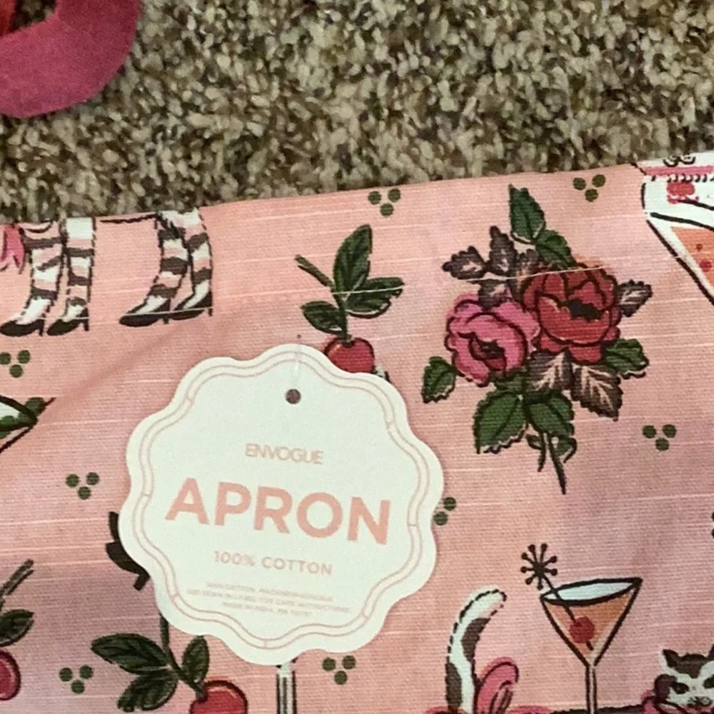 Kitchen Apron with Cats & Cocktails motif
